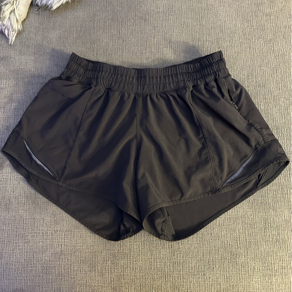 Lululemon Hotty Hot short LR
